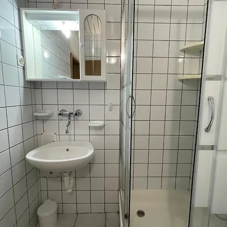 Coric アパート トロギール