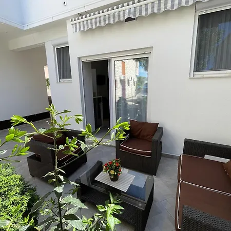 Coric アパート *